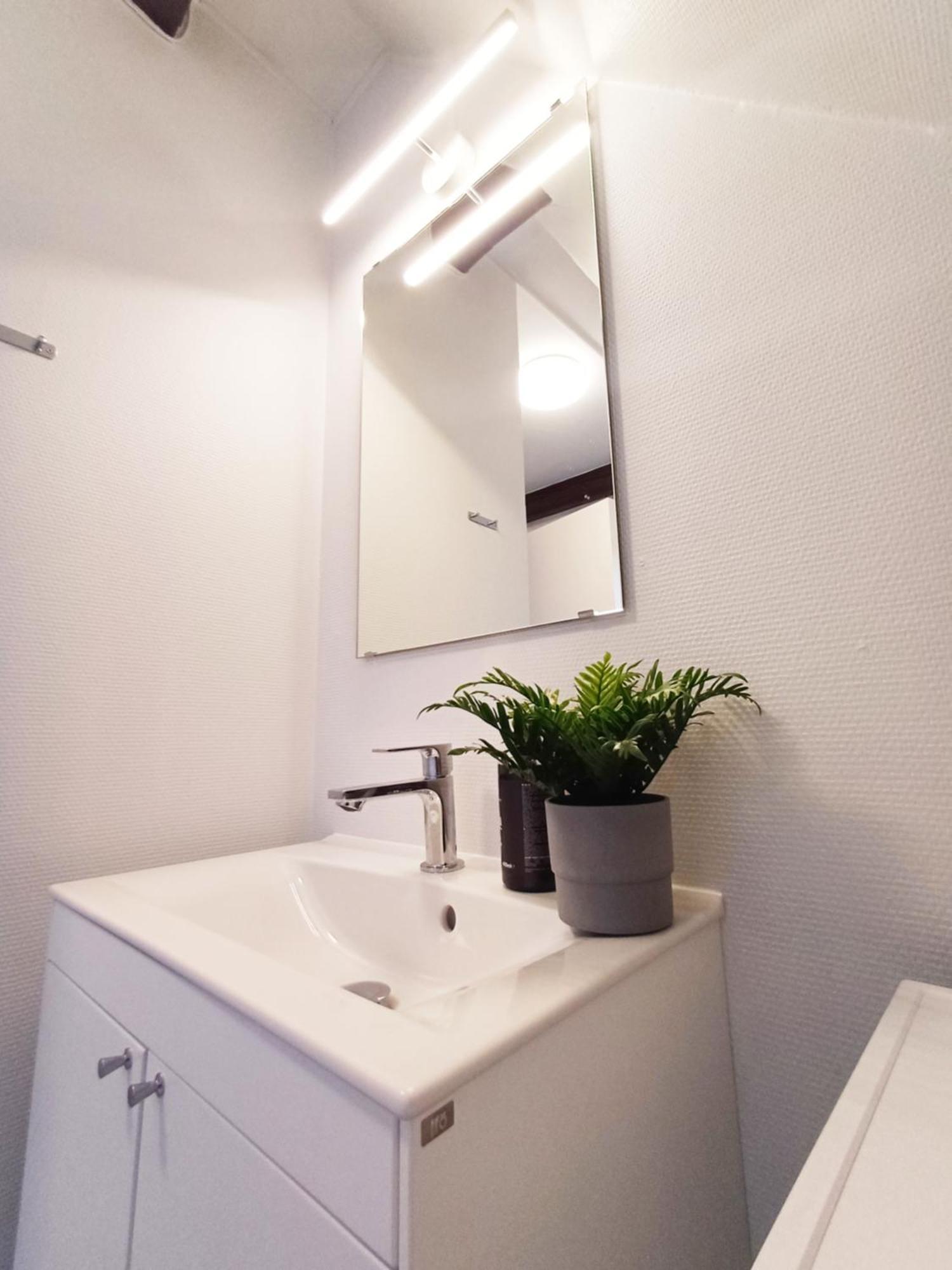 Large Double Room In The Center Of City 兰德斯 外观 照片